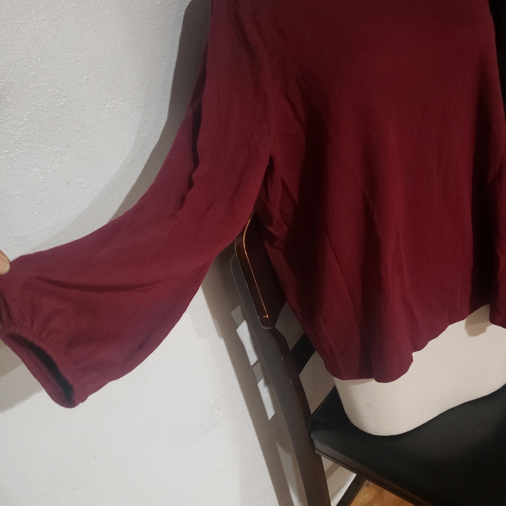 Old Navy Mock Neck Long Sleeve Blouse - Picture 4 of 5